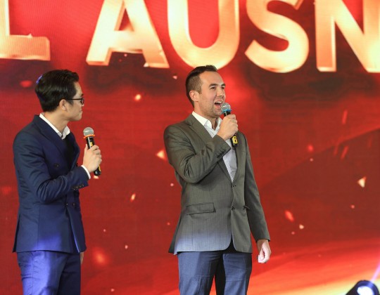 Đại diện hãng Royal Ausnz chia sẻ tầm nhìn và sứ mệnh của thương hiệu tại Việt Nam