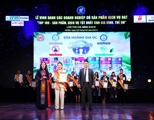Sữa Hoàng Gia Royal Ausnz vinh dự đạt top 100 sản phẩm, dịch vụ tốt nhất cho gia đình, trẻ em lần thứ VIII - năm 2022