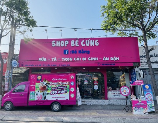 Trade And Show Sữa Hoàng Gia “nam tiến” thành công tại Shop Bé Cưng Long An
