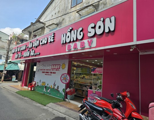 Trade And Show trao giá trị, gửi yêu thương của Sữa Hoàng Gia Úc tại Hồng Sơn House