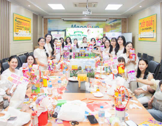 Sữa Hoàng Gia đồng hành cùng Team Mẹ Sâu trong buổi gặp gỡ, kết nối cộng đồng mẹ bỉm.