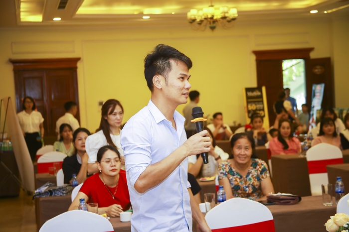 Sữa Hoàng Gia vinh dự góp mặt tại Hội nghị khách hàng Megasun “Lựa chọn đúng quan trọng hơn sự nỗ lực”