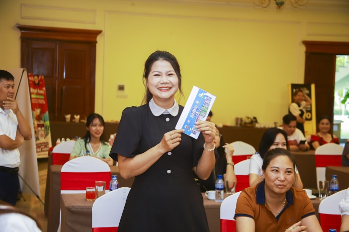 Sữa Hoàng Gia vinh dự góp mặt tại Hội nghị khách hàng Megasun “Lựa chọn đúng quan trọng hơn sự nỗ lực”