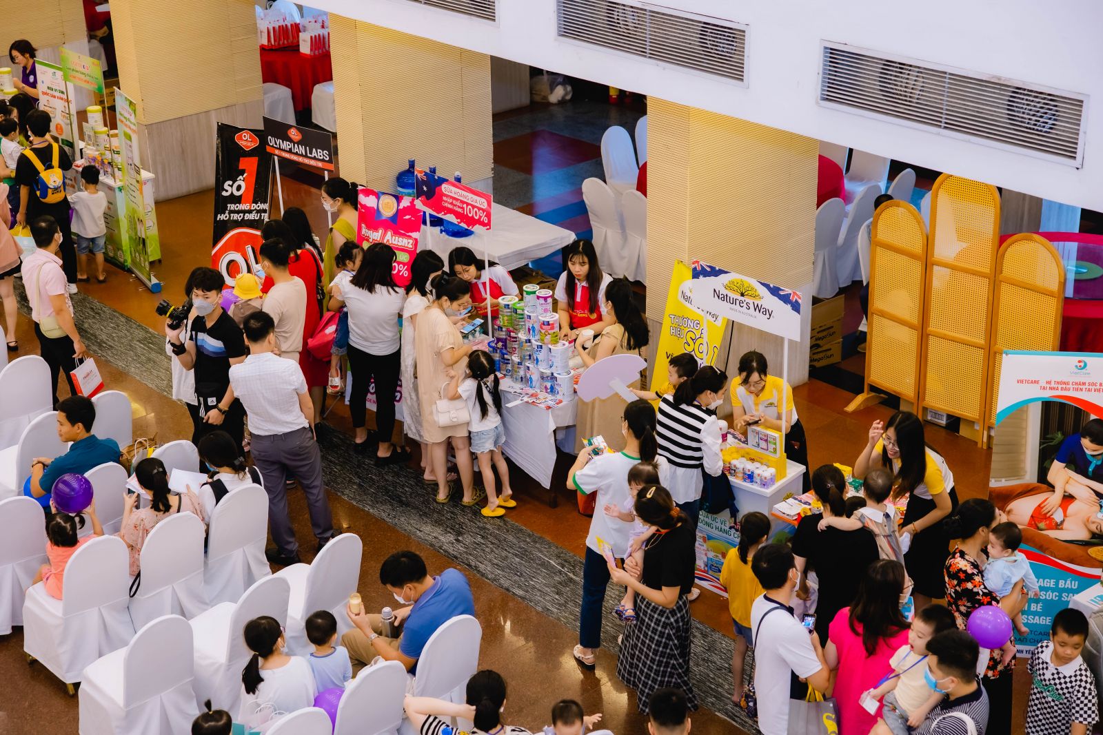 Sữa Hoàng Gia tham dự Hội thảo tiền sản do Bébé Store - Vĩnh Phúc tổ chức