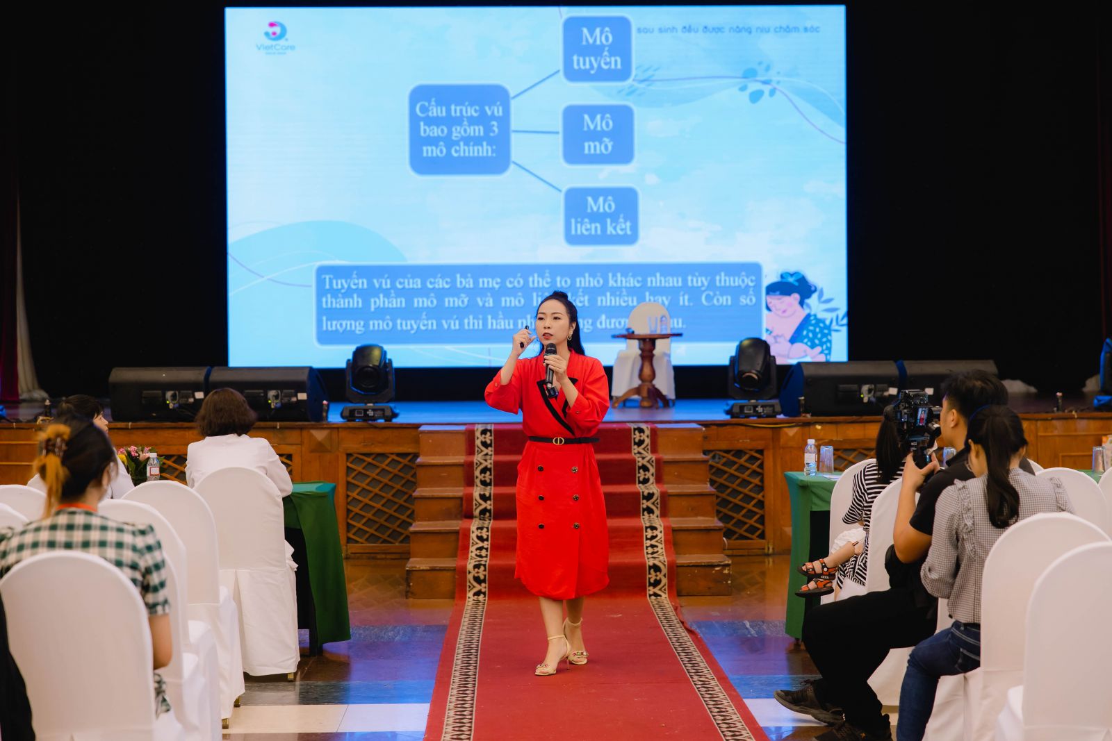 Sữa Hoàng Gia tham dự Hội thảo tiền sản do Bébé Store - Vĩnh Phúc tổ chức