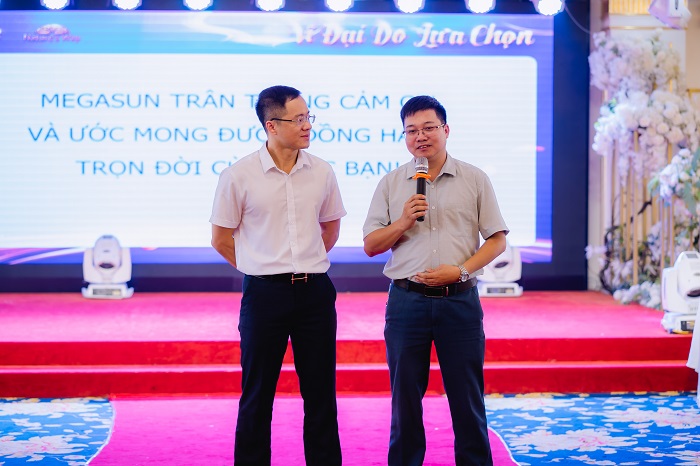 Sữa Hoàng gia vinh dự góp mặt tại Hội nghị khách hàng Megasun tại Thanh Hóa “Vĩ đại do lựa chọn”