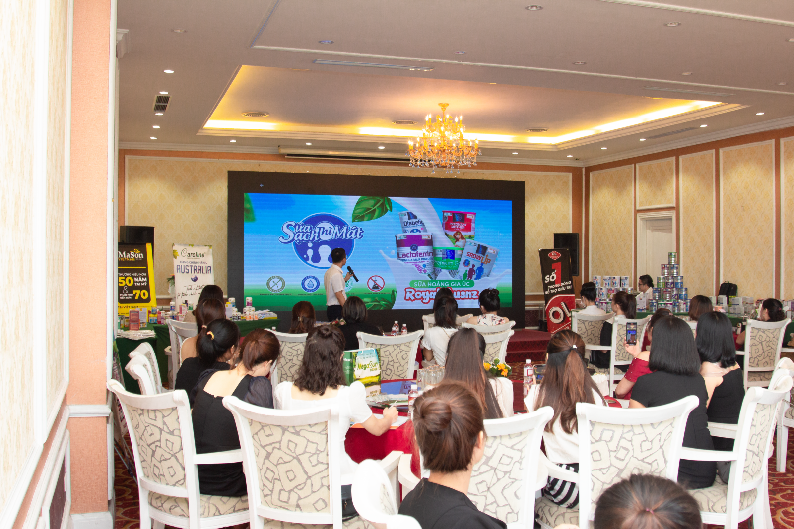 Hội thảo khách hàng