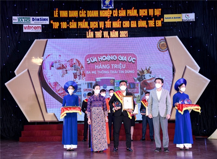 Sữa hoàng gia Royal Ausnz được vinh danh trong Top 100 sản phẩm dịch vụ tốt nhất cho gia đình, trẻ em năm 2021.