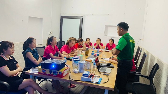 Đào tạo kiến thức sản phẩm Nhóc Mom