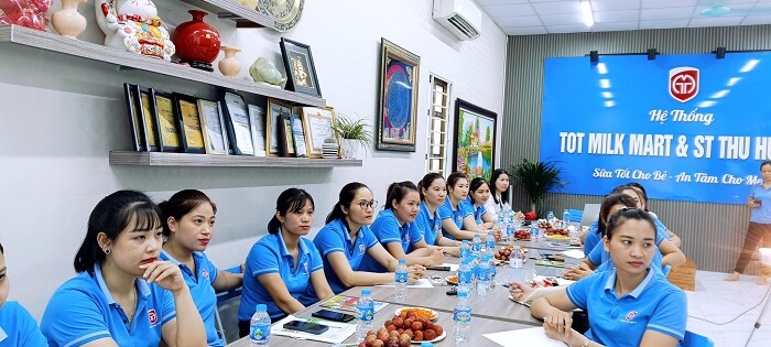 Buổi đào tạo sản phẩm chuyên sâu tại điểm bán