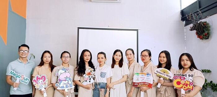 Đào tạo sản phẩm tại Alibaby Shop