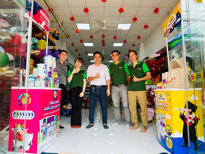 Sữa Hoàng Gia đồng hành cùng hệ thống Thanh Tú