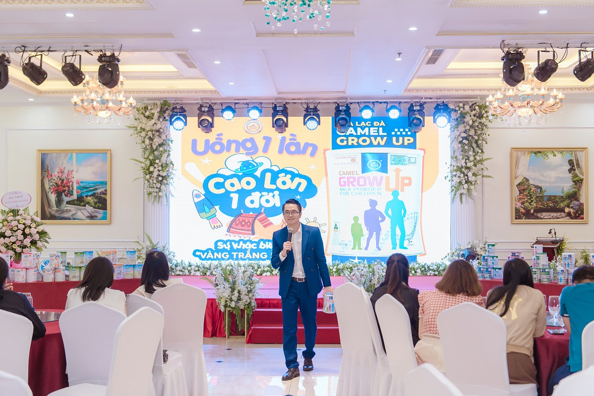 Sữa hoàng gia Úc đồng hành cùng đối tác khu vực Thanh Hóa tại hội thảo “Muốn Khác Biệt phải Khắc Nghiệt” 