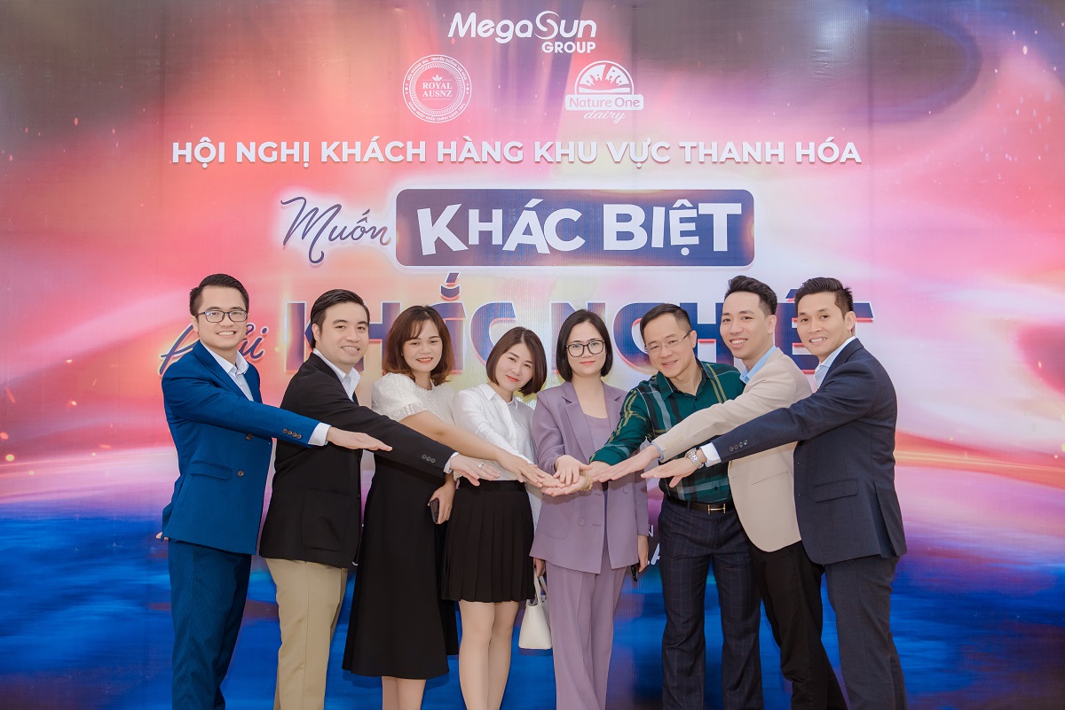 Sữa hoàng gia Úc đồng hành cùng đối tác khu vực Thanh Hóa tại hội thảo “Muốn Khác Biệt phải Khắc Nghiệt” 