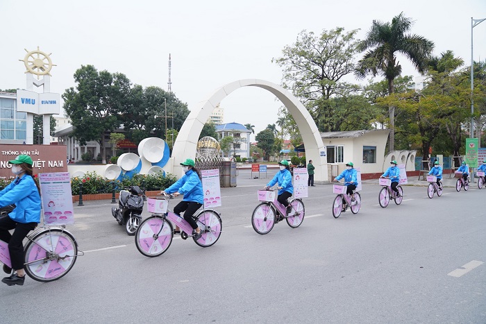 Roadshow hoành tráng tại Cute Baby