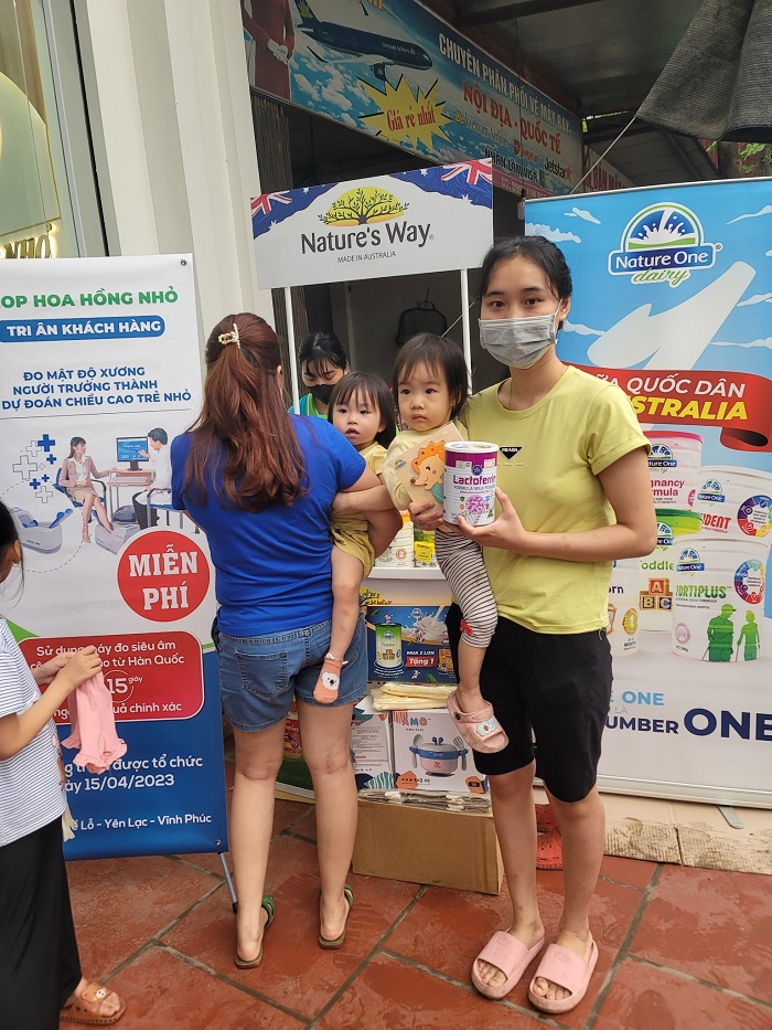 sự kiện tại shop hoa hồng nhỏ