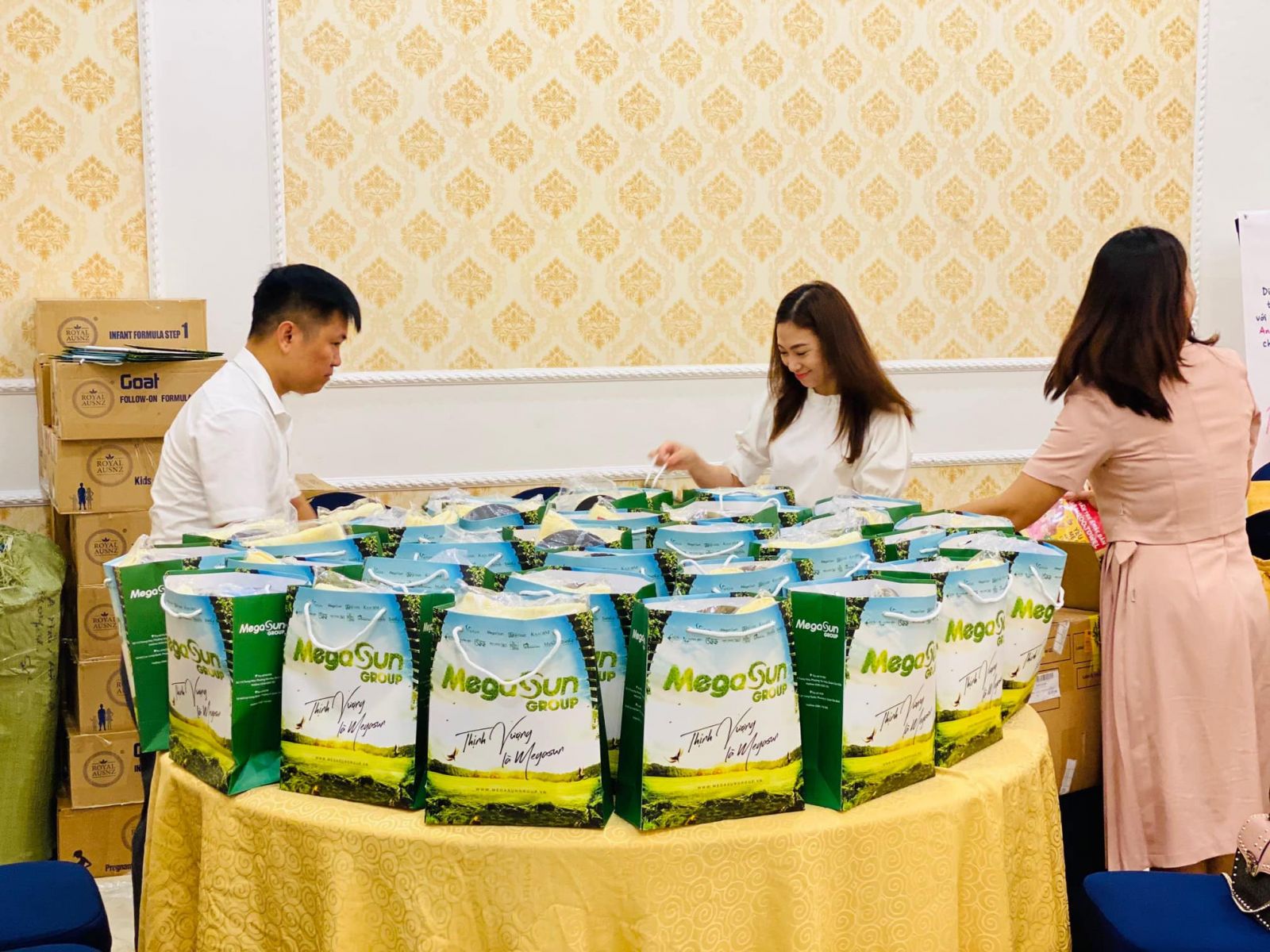 Hội thảo khách hàng khu vực Thái Bình với chủ đề "Vĩ đại do lựa chọn"