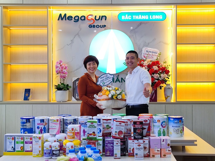 Sữa Hoàng Gia ký kết hợp tác chiến lược năm 2023 với nhà phân phối Việt Thắng tại khu vực Bắc Thăng Long, Hà Nội