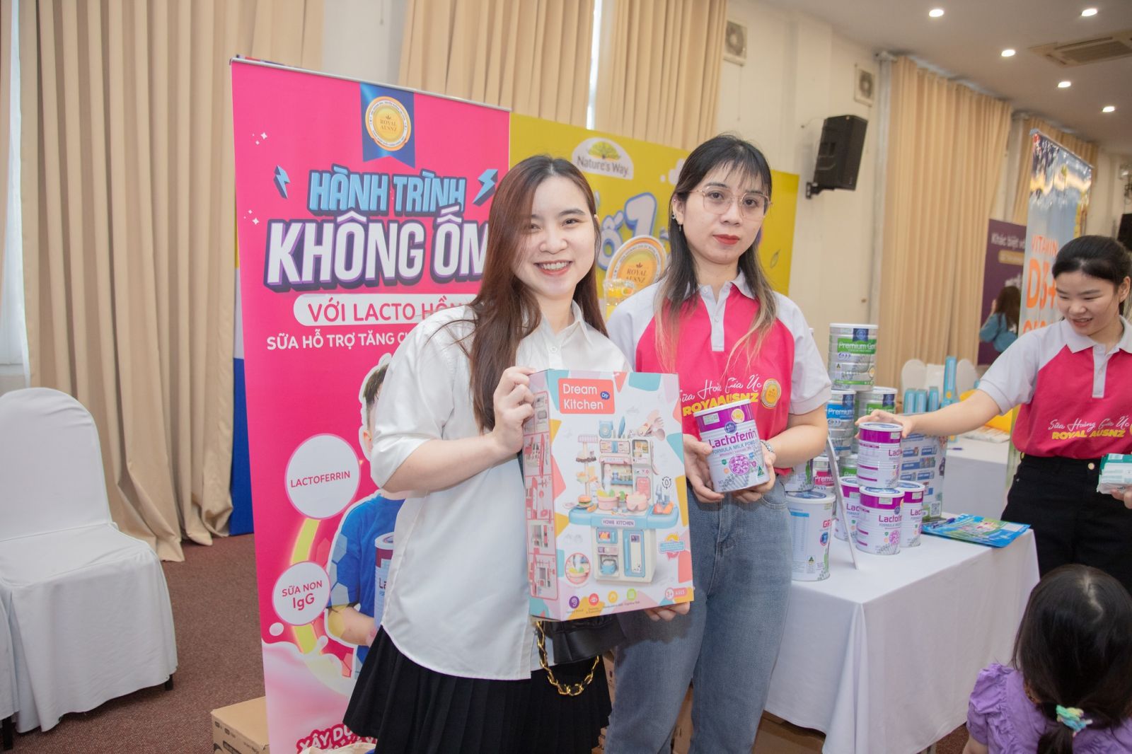 Sữa Hoàng Gia Royal Ausnz đồng hành cùng sự kiện “Bé ơi! Nhà mình đi chơi”