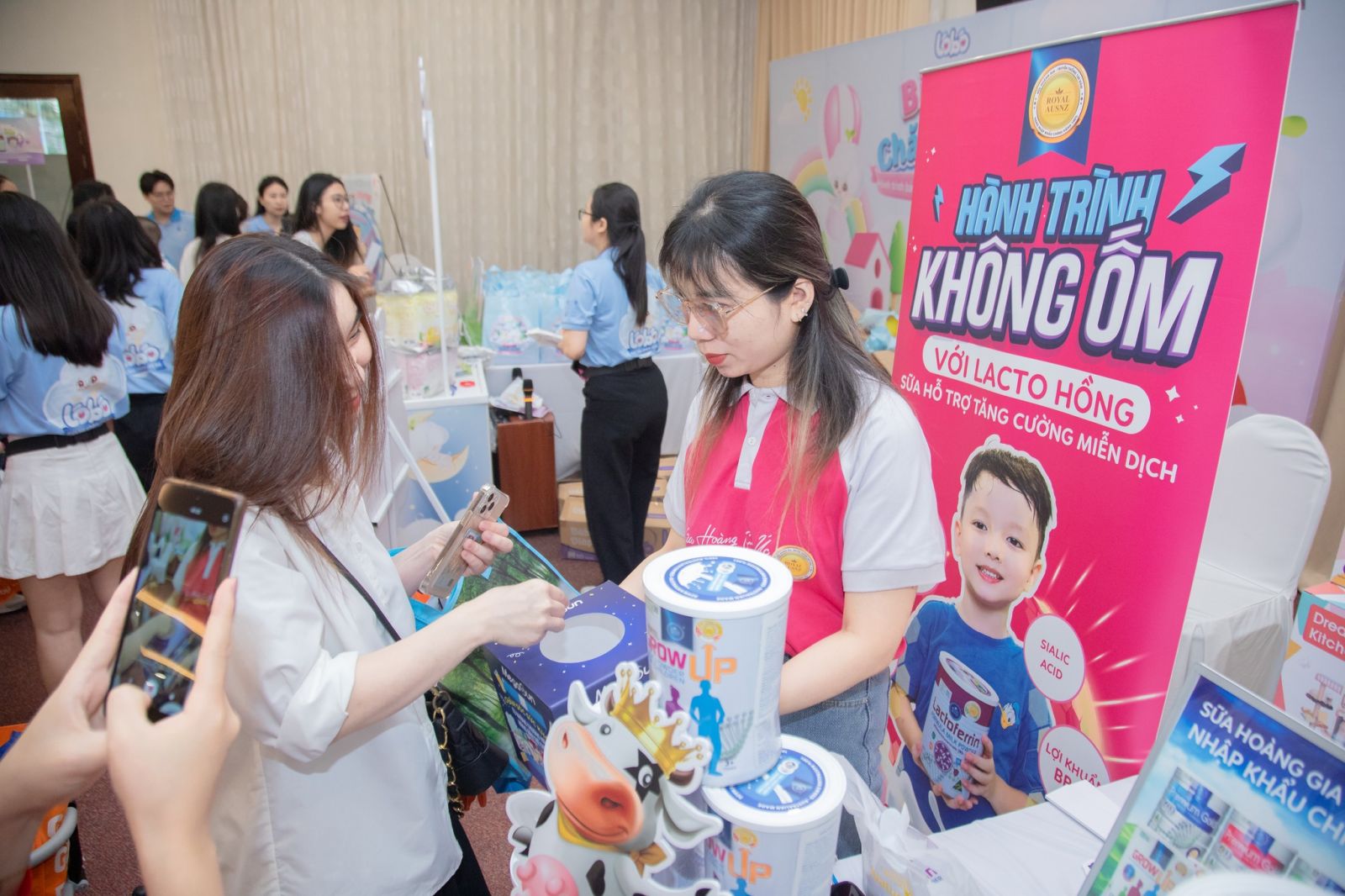 Sữa Hoàng Gia Royal Ausnz đồng hành cùng sự kiện “Bé ơi! Nhà mình đi chơi”