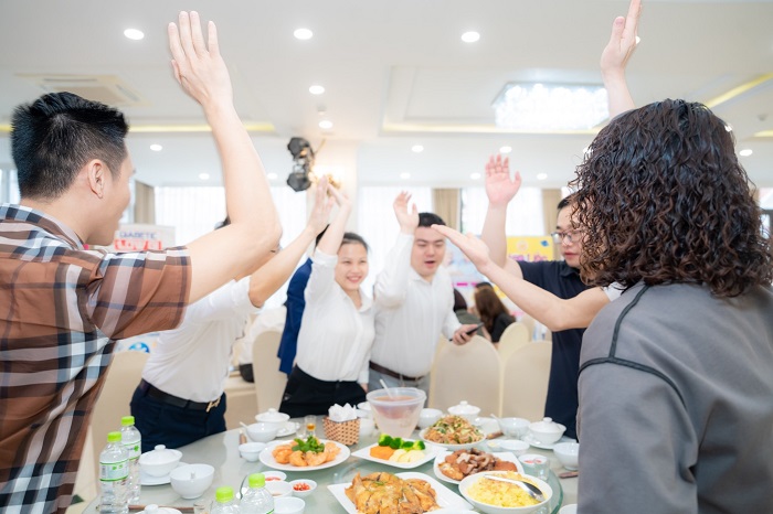 Sữa Royal Ausnz tham gia hội nghị khách hàng khu vực Hải Dương - Hưng Yên