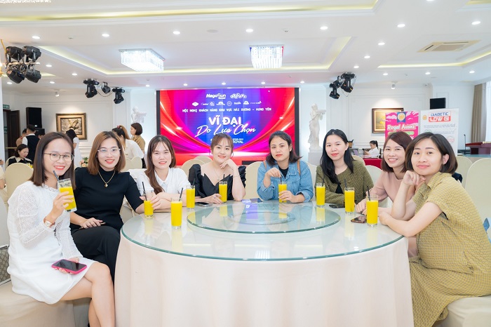 Sữa Royal Ausnz tham gia hội nghị khách hàng khu vực Hải Dương - Hưng Yên