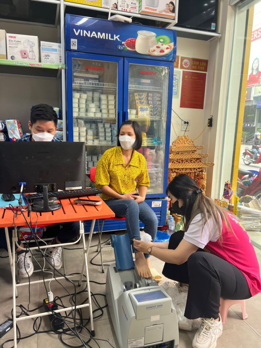 Sữa Hoàng Gia tổ chức chương trình Trade And Show tại Titi Mark và Hương Mai Shop tại Vĩnh Phúc