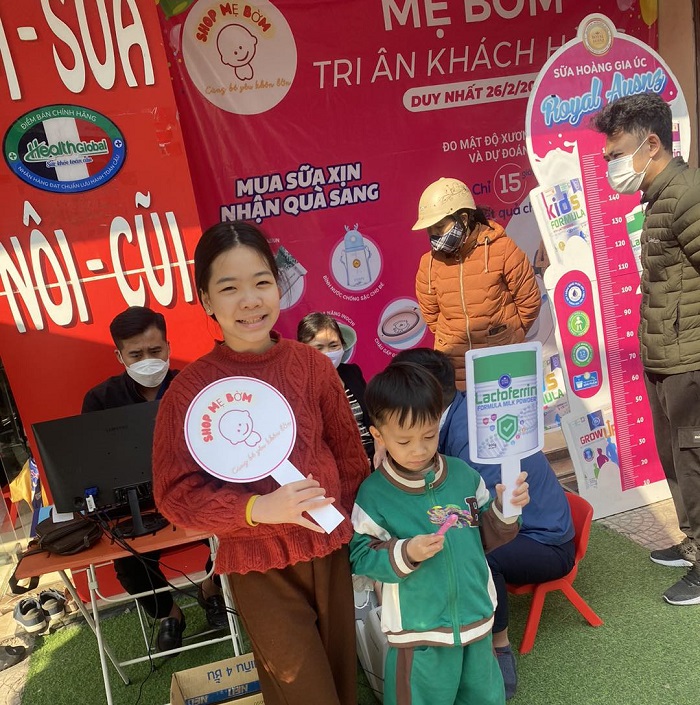 Sữa Hoàng Gia và Shop Mẹ Bờm tri ân khách hàng với chương trình Trade And Show đầy ý nghĩa