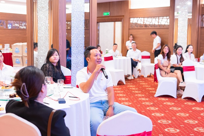 Sữa Hoàng Gia vinh dự đồng hàng tại hội nghị khách hàng Megasun Group khu vực Tây Nam Bộ