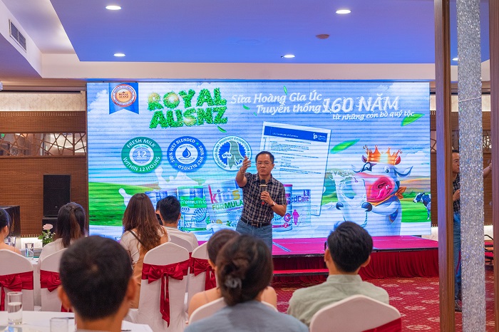 Sữa Hoàng Gia vinh dự đồng hàng tại hội nghị khách hàng Megasun Group khu vực Tây Nam Bộ