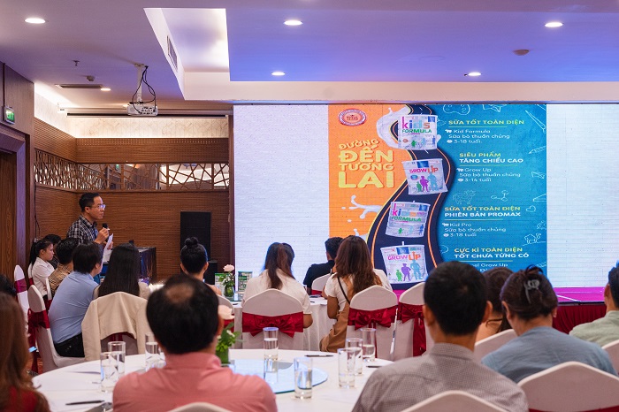 Sữa Hoàng Gia vinh dự đồng hàng tại hội nghị khách hàng Megasun Group khu vực Tây Nam Bộ