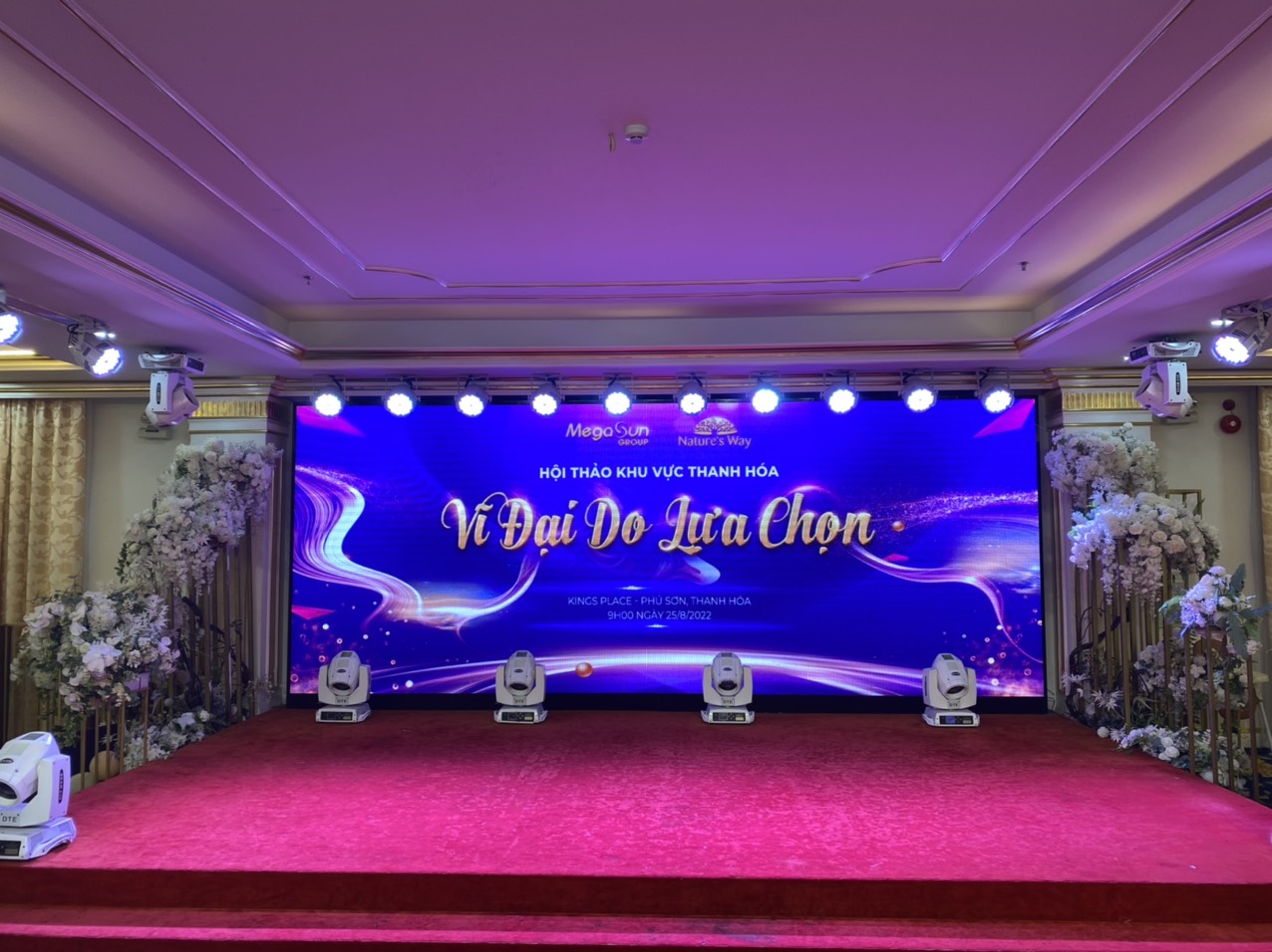 Sữa Hoàng gia vinh dự góp mặt tại Hội nghị khách hàng Megasun tại Thanh Hóa “Vĩ đại do lựa chọn”