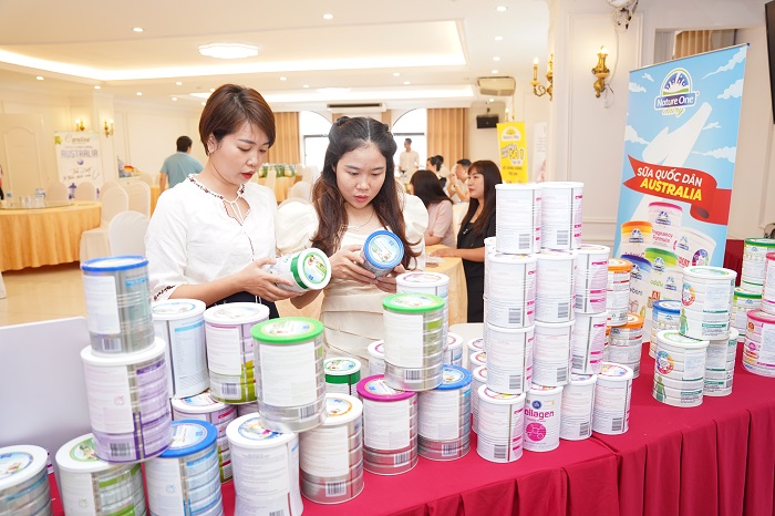 Hội nghị vô cùng vinh dự khi không chỉ nhận được sự quan tâm và góp mặt của đại diện những nhãn hàng trong “đại gia đình” Megasun Group như Nature’s Way, Careline, Olympian Labs, Mason Natural, Dinofa, Nhị Nguyên Đường… mà còn nhận được sự ủng hộ của rất nhiều khách hàng và đối tác chiến lược khu vực Bắc Ninh.