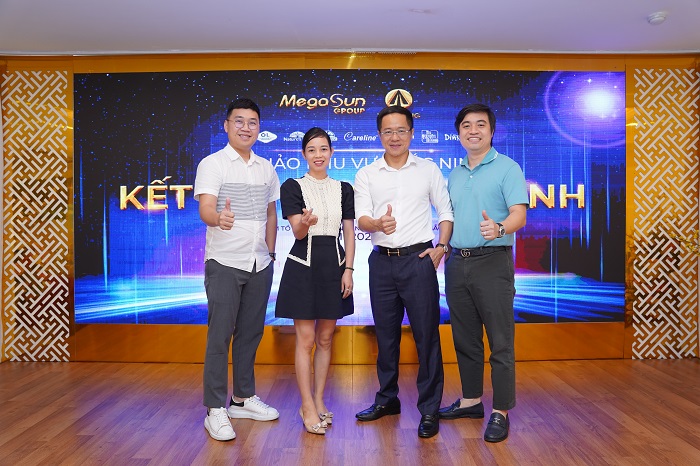 Hội nghị vô cùng vinh dự khi không chỉ nhận được sự quan tâm và góp mặt của đại diện những nhãn hàng trong “đại gia đình” Megasun Group như Nature’s Way, Careline, Olympian Labs, Mason Natural, Dinofa, Nhị Nguyên Đường… mà còn nhận được sự ủng hộ của rất nhiều khách hàng và đối tác chiến lược khu vực Bắc Ninh.