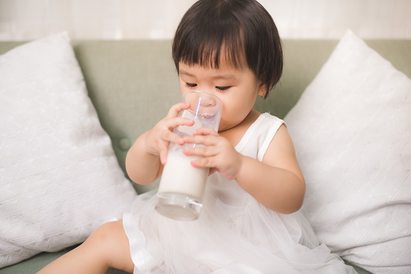 sữa phát triển trí não cho bé 1 tuổi