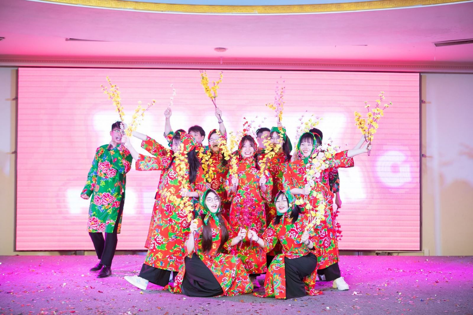 Tiệc tân niên 2024