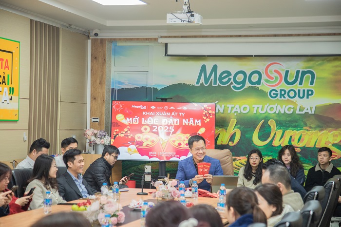 Sữa Hoàng Gia Royal Ausnz Tổ Chức Tiệc Khai Xuân, Mở Lộc Năm Mới 2025