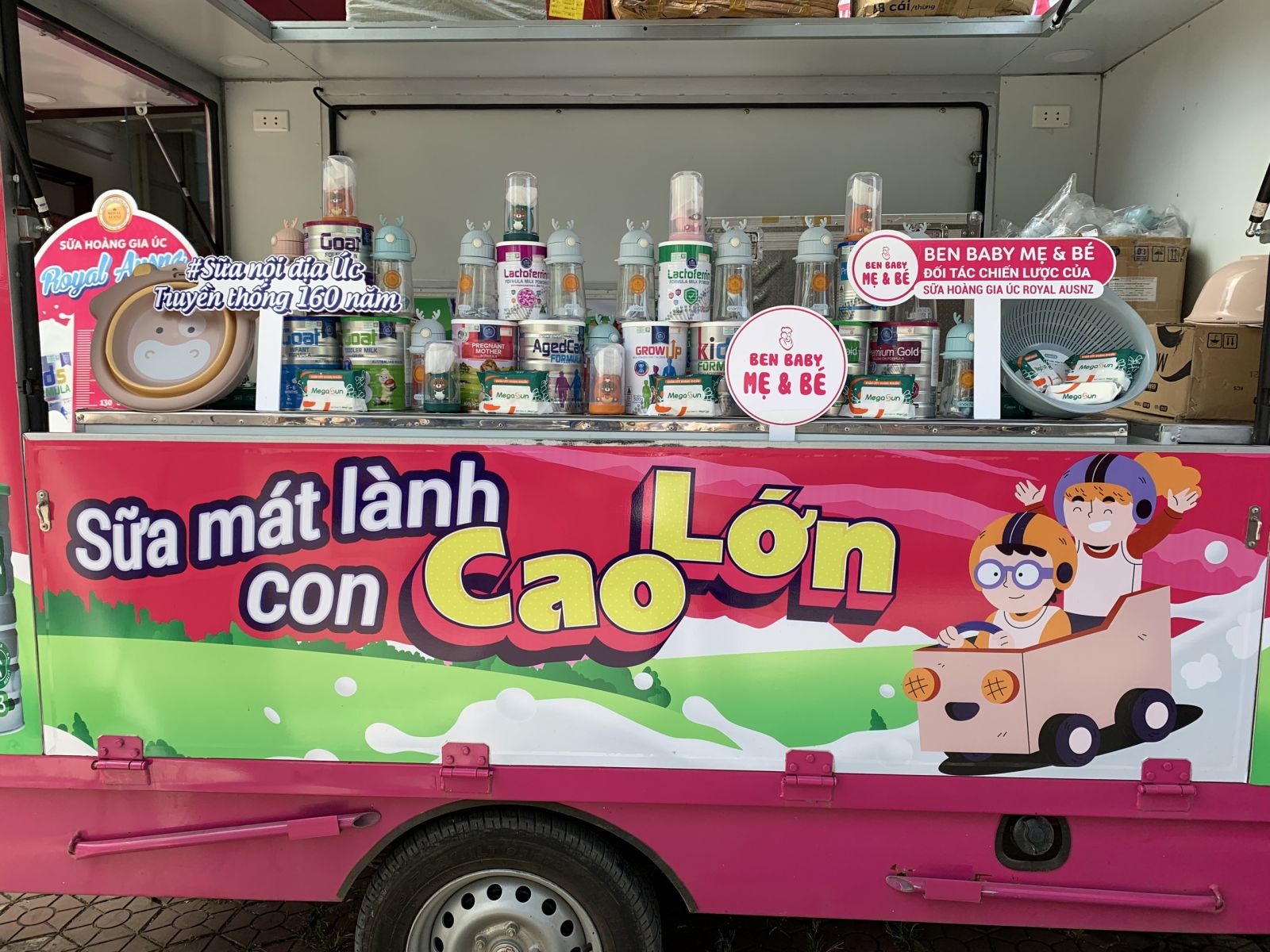 Trade and show tại Ben Baby - Đại lý mẹ và bé uy tín hàng đầu thành phố Hải Dương