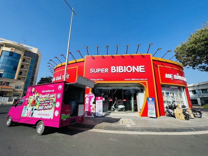 Trade and show bibione