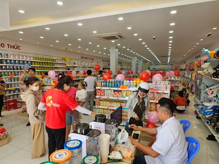 Trade and show Sữa Hoàng Gia