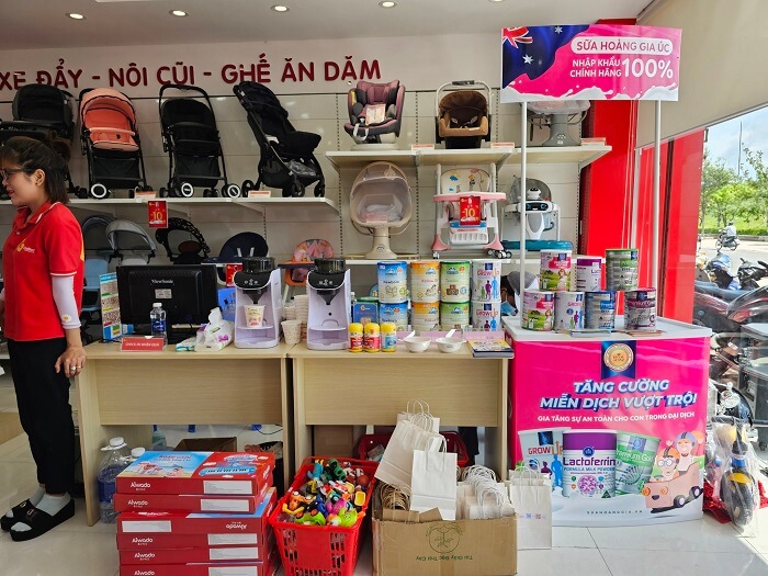 Trade and show Sữa Hoàng Gia