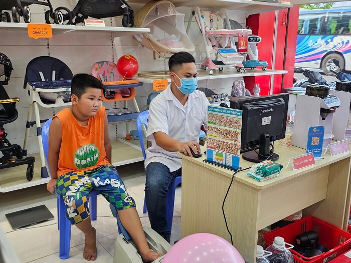 Trade and show Sữa Hoàng Gia