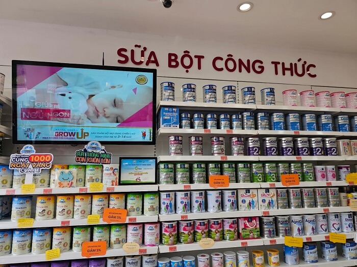 Trade and show Sữa Hoàng Gia