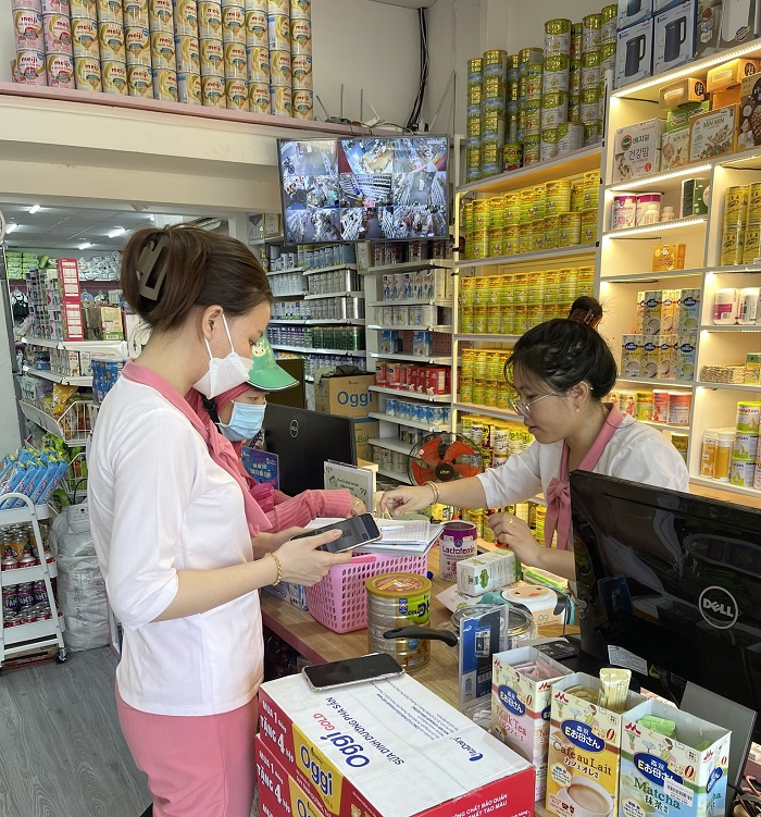 Trade And Show Sữa Hoàng Gia “nam tiến” thành công tại Shop Bé Cưng Long An