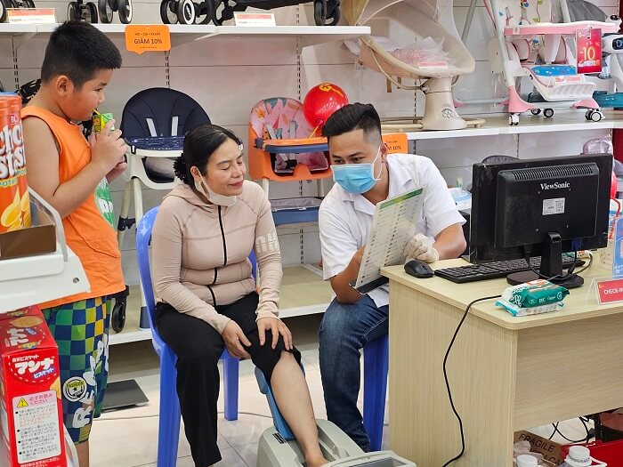 Trade and show Sữa Hoàng Gia