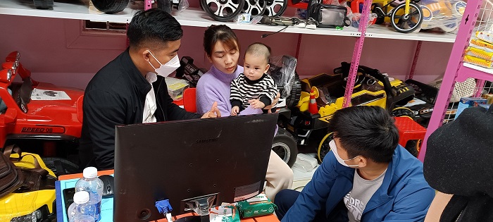 Trade and show Thuần Nguyệt