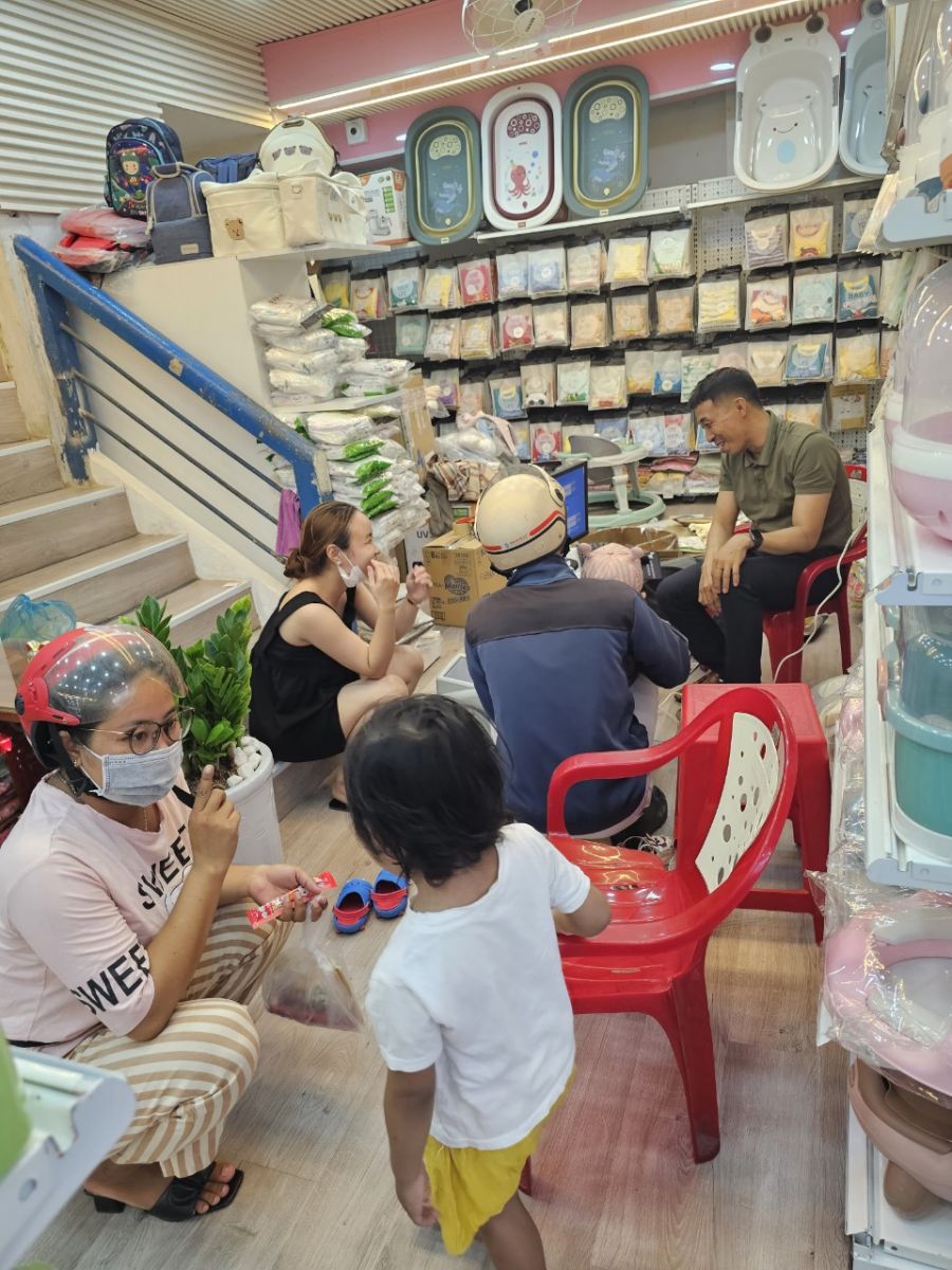 Trade And Show trao giá trị, gửi yêu thương của Sữa Hoàng Gia Úc tại Hồng Sơn House