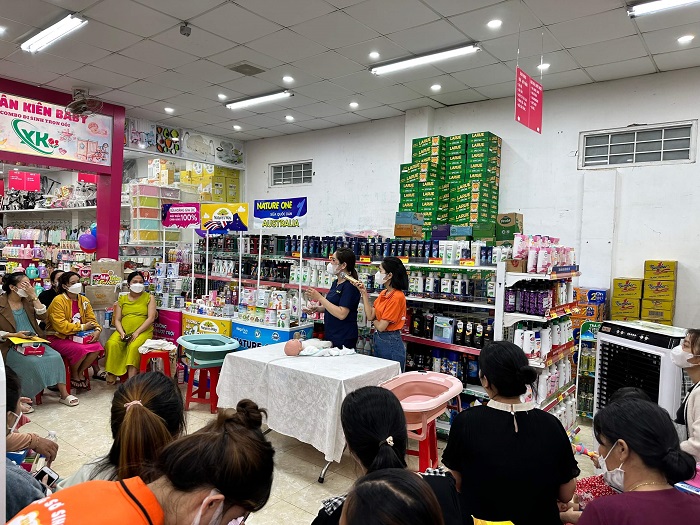 Trade and show Bách hóa Minh Kiên