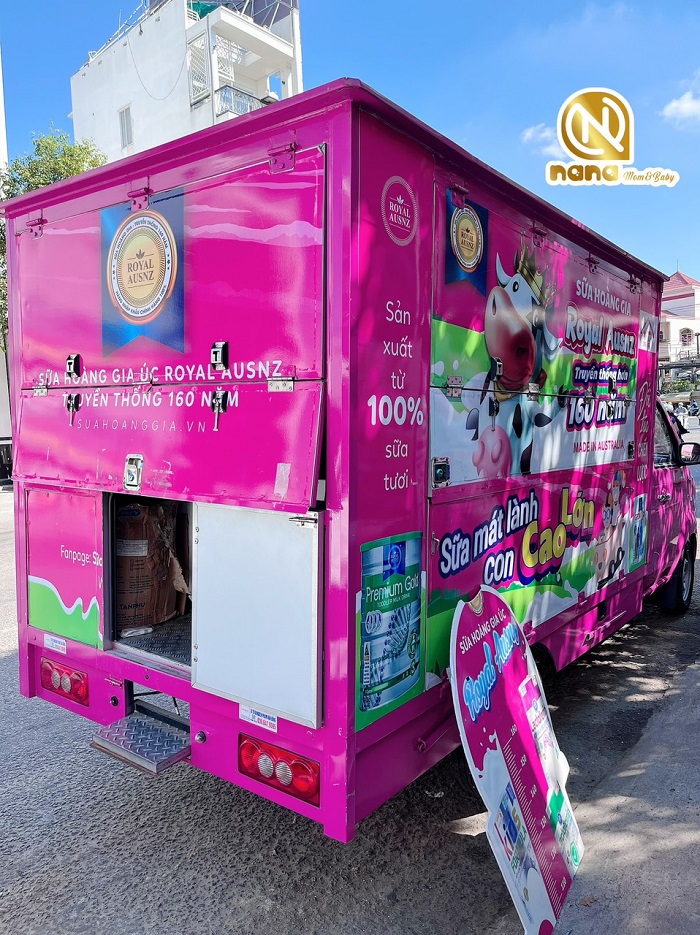 Trade and show tại Nana shop