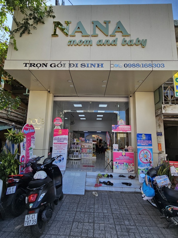 Trade and show tại Nana shop